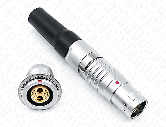 如何處理圓形連接器中的機械應力問題？